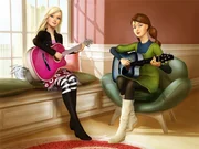 Delia und Alexa sind die dicksten Freundinnen. Sie lieben Musik über alles. Delia und Alexa sind die dicksten Freundinnen. Sie lieben Musik über alles.