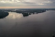 Missouri-Mississippi Zusammenfluss während "Vom Missouri zum Mississippi Delta" Missouri-Mississippi Zusammenfluss während "Vom Missouri zum Mississippi Delta"