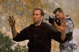 Stanley Goodspeed (Nicolas Cage, l.)