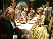 Die Geburtstagsgesellschaft (v.li.n.re.: Friedrich von Thun, Isabella H&ouml;pfner, Moritz Schulze, Roland Schreglmann, Joana Mendl-Fink, Johanna Leinen, Constantin Hochkeppel, Janina Stopper, Jonathan Beck, Maie-Luise Stahl, Susanne Weckerle).