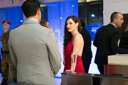 Ava (Jessica Chastain)