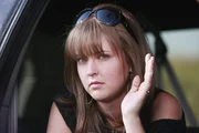 Hals über Kopf verlässt der Hollywoodstar Mindy Fanshaw (Katherine Isabelle) die Ranch.
