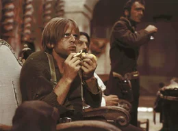 Klaus Kinski (l.)