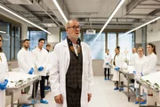 Professor Rost (Peter Lohmeyer)