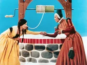 Pechmarie (Katharina Lind, li.), Witwe (Elfriede Florin).