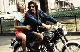 Leslie Lance (Cornelia Sharpe) und Serpico (Al Pacino)