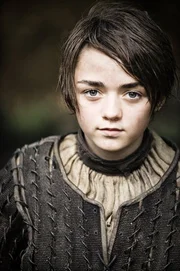 Maisie Williams (Arya Stark).