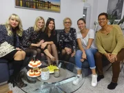 V.l.: Tanja, Katharina, Marina, Christiane, Kandidatin Nora und Shoppingbegleitung Julia.