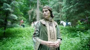 Die schwangere Theodora Komnena beobachtet Bauarbeiter.