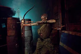 Von Kannibalen umzingelt: Dale (Henry Rollins) ...