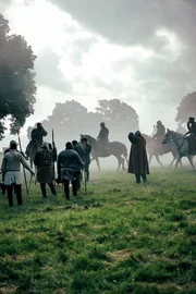 Ritter reiten auf ihren Pferden.