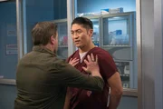 CHICAGO MED -- "Clarity" Episode 110 -- Pictured: (l-r) Damian Conrad Davis as Bret "Bear" Copper, Brian Tee as Dr. Ethan Choi CHICAGO MED -- "Clarity" Episode 110 -- Pictured: (l-r) Damian Conrad Davis as Bret "Bear" Copper, Brian Tee as Dr. Ethan Choi