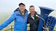 Moderator Johannes Zenglein und Sänger, Entertainer und Ballermanstar Micha von der Rampe Micha von der Rampe auf der Heuchelberger Warte - natürlich nicht ohne seine blaue Tuba.