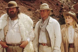 Auf dem Weg zu einem gemeinsamen Weihnachtsfest: Travis (Terence Hill, M.), Moses (Bud Spencer, l.) und Bridget (Anne Kasprik, r.) ...
