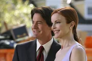 Bree (Marcia Cross, r.) und Orson (Kyle MacLachlan, l.) k&ouml;nnen es kaum abwarten, wieder in ihr eigenes Haus zur&uuml;ckzukehren ...