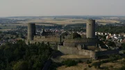 Heute ist die Burg M&uuml;nzenberg nur noch eine Ruine. Im Mittelalter war sie ein einflussreiches Verwaltungszentrum in der hessischen Wetterau.