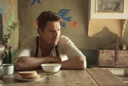 Everett Lewis (Ethan Hawke)