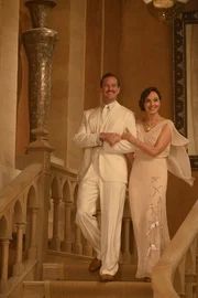 L-R: Simon Doyle (Armie Hammer), Linnet Ridgeway (Gal Gadot)