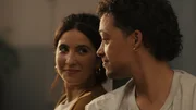 Sind Lisa (Chryssanthi Kavazi) und Rafa (Aurel Mertz) mehr als Kollegen?