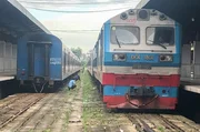 Nach der 32-stündigen Reise erreicht der ‚Zuges der Einheit‘ sein Endziel Ho-Chi-Minh-Stadt. Nach der 32-stündigen Reise erreicht der ‚Zuges der Einheit‘ sein Endziel Ho-Chi-Minh-Stadt.