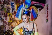Protagonistin Susanne Bartsch bei den Partyvorbereitungen in New York