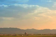 Blick auf das Städtchen Soltanije mitten in der Steppe der iranischen Provinz Zandschan. Der Ort und sein Mausoleum wurden 2005 von der UNESCO als Weltkulturerbe anerkannt. Blick auf das Städtchen Soltanije mitten in der Steppe der iranischen Provinz Zandschan. Der Ort und sein Mausoleum wurden 2005 von der UNESCO als Weltkulturerbe anerkannt.