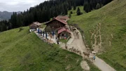 Die Alpe Oberberg im Allgäu - ein beliebtes Ziel für Wanderer. Und seit vier Generationen im Besitz der Familie Beck.