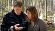 Dorfpolizist Leon Pawlak (Sebastian H&uuml;lk) und Kriminaltechnikerin Dr. Viktoria Wex (Claudia Eisinger) setzen ihre Zusammenarbeit fort.