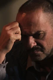 Ray Fernandez (Michael Greco)