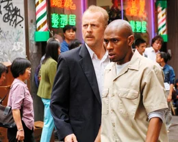L-R: Jack Mosley (Bruce Willis) und Eddie Bunker (Mos Def)