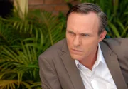 Henry Thomas (Dirk Martens) k&auml;mpft um seine Tochter.