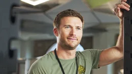 Noah (Scott Eastwood)