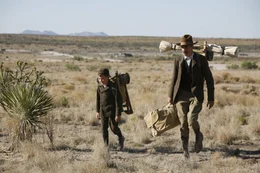 Daniel Plainview (Daniel Day-Lewis) und sein Ziehsohn H. W. (Dillon Freasier)