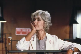 Als einzige Frau unter den Offizieren im Camp hat es Major Margaret "Hotlips" Houlihan (Loretta Swit) oft nicht leicht ...