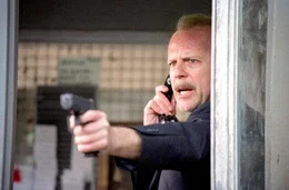 Jack Mosley (Bruce Willis)