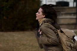 Stephanie (Evan Rachel Wood)
