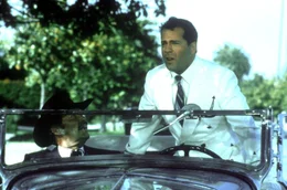 Bruce Willis (r.)