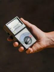 Messgerät für elektromagnetische Felder