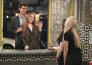 Max (Kat Dennings, 2.v.r.) und Caroline (Beth Behrs, r.) nehmen einen Auftrag von Tim (Ben Lawson, l.) und Claire (Lindsay Lohan, 2.v.l.) an, der sie an den Rand der Verzweiflung bringt ... Max (Kat Dennings, 2.v.r.) und Caroline (Beth Behrs, r.) nehmen einen Auftrag von Tim (Ben Lawson, l.) und Claire (Lindsay Lohan, 2.v.l.) an, der sie an den Rand der Verzweiflung bringt ...
