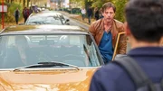 Der launenhafte Schüler Kasi (David Meier, r.) trifft Stefan Vollmer (Hendrik Duryn) und Karin Noske (Jessica Ginkel) am Auto. Stefan möchte ihn bei seinen Antriebsschwächen helfen. Der launenhafte Schüler Kasi (David Meier, r.) trifft Stefan Vollmer (Hendrik Duryn) und Karin Noske (Jessica Ginkel) am Auto. Stefan möchte ihn bei seinen Antriebsschwächen helfen.