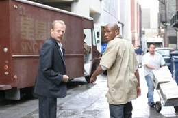 BRUCE WILLIS as Jack Mosley and MOS DEF as Eddie Bunker star in Alcon Entertainment and Millennium Films&rsquo; action thriller &ldquo;16 Blocks,&rdquo; also starring David Morse and distributed by Warner Bros. Pictures. PHOTOGRAPHS TO BE USED SOLELY FOR ADVERTISING, PROMOTION, PUBLICITY OR REVIEWS OF THIS SPECIFIC MOTION PICTURE AND TO REMAIN THE PROPERTY OF THE STUDIO. NOT FOR SALE OR REDISTRIBUTION.