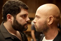 L - R: Toni Dog (Salvatore Esposito), Sylvain Marot (Franck Gastambide)