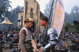Johanna von Orleans (Mila Jovovic) und Aulon (Desmond Harrington)