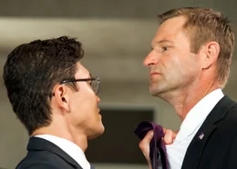 Pr&auml;sident Benjamin Asher (Aaron Eckhart)