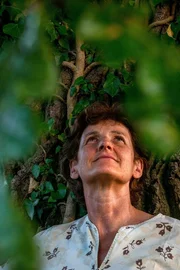 Isabella Tree, Autorin von „Wilding“ und Architektin hinter dem Wilding-Projekt auf ihrem Landgut Knepp in West Sussex, England. Isabella Tree, Autorin von „Wilding“ und Architektin hinter dem Wilding-Projekt auf ihrem Landgut Knepp in West Sussex, England.