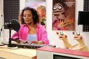 Jan & Henry besuchen ein Radiostudio und befragen die Moderatorin (Denise M'Baye) zum Thema Ohrwurm. Jan & Henry besuchen ein Radiostudio und befragen die Moderatorin (Denise M'Baye) zum Thema Ohrwurm.