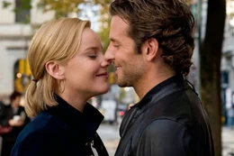 Eddie Morra (Bradley Cooper) mit Freundin Lindy (Abbie Cornish) R&uuml;ckkehr in die Arme des Fallengelassenen: Abbie Cornish als Lindy, Bradley Cooper als Eddie Morra