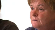 Ist ihr eigener Sohn wirklich Mittäter der brutalen Babymörderin Gertraud Arzberger? Die Mutter von Johannes Genser kann es nicht glauben - er wurde ohne Beweise zu 15 Jahren Haft verurteilt ...