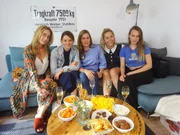 V.l.: Tina, Nadine, Julia, Jara und Kandidatin Lara V.l.: Tina, Nadine, Julia, Jara und Kandidatin Lara