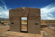 Die Ruinen von Puma Punku sind Teil der Ruinenstätte Tiwanaku in Bolivien. Haben hier Aliens gewohnt?